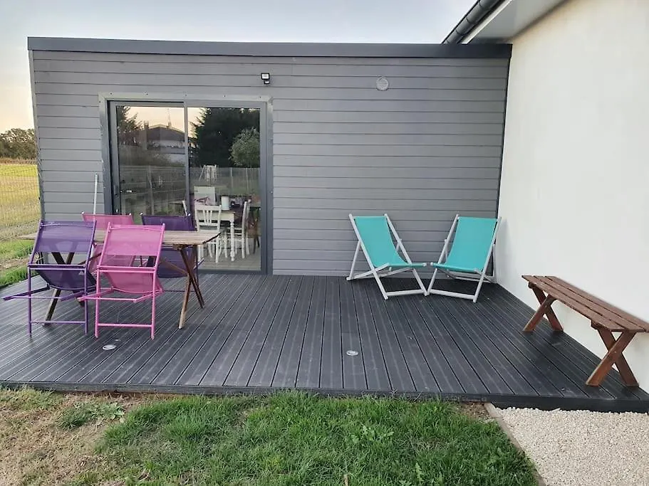 Charmant Appartement Au Calme Saint-Romain-la-Motte 0*,  France